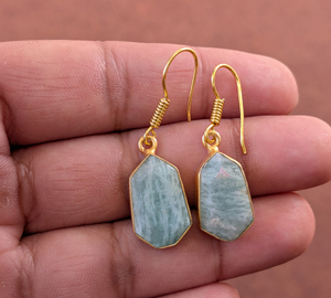Boucles d'oreilles tendance en argent sterling plaqué or, faites à la main, avec pierre amazonite, pour femmes, idéales pour les fêtes et les cadeaux - Product Image 3
