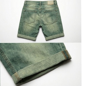 โรงงานผลิตกางเกงยีนส์ขาสั้นประดับเพชรเทียม พร้อมบริการตัดเย็บขั้นสูง ตกแต่งอย่างดี พร้อมส่งออก - Product Image 6