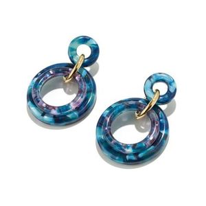 ต่างหูเรซิ่นแบบใหม่ ดีไซน์ทันสมัยสำหรับสาวๆ ขายดี ราคาส่ง เครื่องประดับแฟชั่นเก๋ไก๋ ต่างหูเรซิ่น - Product Image 1