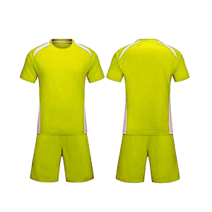 Maillot de football pour hommes de haute qualité, ensemble de vêtements de sport personnalisés en tissu polyester/coton, logo et noms d'équipe personnalisés - Product Image 6
