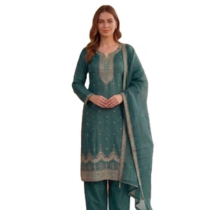 Catálogo de Trajes Salwar Festivos de Primera Calidad con Bordados Elaborados, Venta al por Mayor - Product Image 1