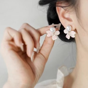 Pendientes de Perlas de Cristal Azul y Rosa Degradado de Moda, Hechos de Plata Pura, Diseño Geométrico de Alta Gama con una Dulce Tentación Fresca - Product Image 4