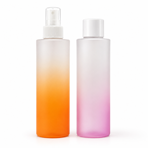 Fabricante Vietnamita de Botellas Cosméticas de PET Esmerilado Ombre Personalizadas con Tapa de Pulverización para Tónico y Bruma Corporal - Product Image 2