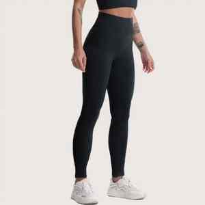Leggings Deportivos de Cintura Alta para Mujer, sin Costuras, con Efecto Push-Up, Elásticos, para Yoga, Fitness y Ejercicio - Product Image 2