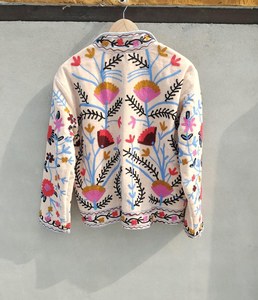 Chaqueta Floral Bordada Crema para Mujer, Estilo Prairie Chic, Cuello Alto, Abrigo de Primavera, Blusa Boho, Prenda Exterior, Chaqueta Casual Prairie para Mujer - Product Image 3