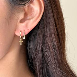 Pendientes de Aro con Diamante Cultivado en Laboratorio de Corte Redondo de 0.20ct en Oro Amarillo Sólido de 14K, Estilo Minimalista, Regalo para Fiesta - Product Image 5