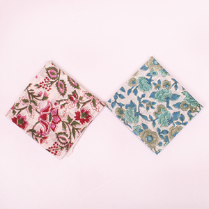 Bandanas bohèmes en coton, foulards carrés imprimés à la main, masques faciaux doux et réutilisables, respectueux de la peau, pour un usage décontracté - Product Image 1