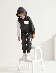 Ensemble assorti élégant et confortable pour enfants, léger et durable, tenue d'été pour enfants, nouvelle arrivée, ensemble de vêtements tendance - Product Image 4