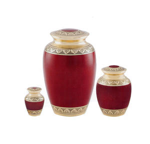 Urne de crémation en laiton rouge traditionnelle classique personnalisée ensemble de trois vases de cendres décoratifs faits à la main fournitures funéraires à usage intensif - Product Image 1