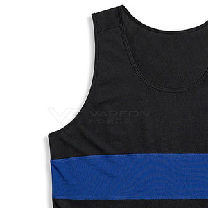 Camiseta deportiva sin mangas para hombre, de secado rápido y ligera, ideal para correr y entrenar. - Product Image 6