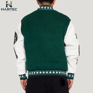แจ็คเก็ตเบสบอลวิทยาลัยแบบ Letterman คุณภาพดีที่สุด สีเขียวป่า ทำจากผ้าขนสัตว์ แขนหนังสีขาว พิมพ์ลายกราฟิกแบบลวดหนาม - Product Image 2