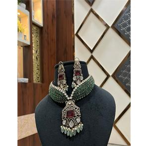 Hermoso Juego de Collar y Aretes con Piedras de Moissanita Chapadas en Oro de Primera Calidad, Clásico para Compromiso, Fiesta o Boda - Product Image 1