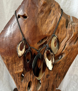 Collier en corne de buffle naturelle, tendance et personnalisé, pour enfants et femmes, idéal pour les fêtes. - Product Image 6