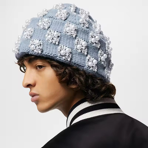 Gorro de Invierno de Lana con Diseño de Lujo, Personalizado con Logotipo del Fabricante, Nuevo, Moderno, con Cuentas de Cristal Cosidas a Mano - Product Image 1