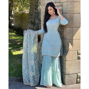 Tenue de soirée de créateur en faux georgette avec broderies, haut et sharara bleu ciel - Product Image 1