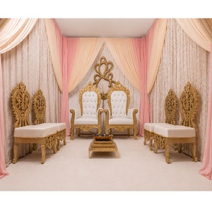 Ensemble de chaises de mariage modernes ouvertes de style Maharaja, chaises de mariage haut de gamme avec Havan Kund, chaises de mariée et de marié sculptées en or pour la cérémonie Vidhi - Product Image 1