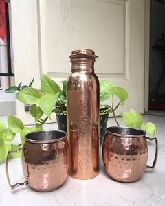 Botella con Acabado Antiguo Estilo Cuerno de Animal para un Aspecto Vintage, Regalo de Lujo, Ecológico, Sostenible, Hecho a Mano - Product Image 3