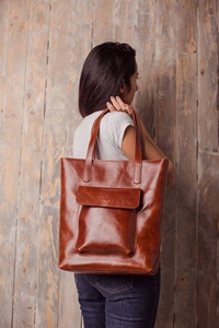 Premium Genuine Leather Fringe Handbag for Women – Vintage Boho Style Shoulder <b>Bag</b> with Tassels & <b>Studded</b> Detail - Product Image 2