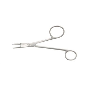 Porte-aiguilles manuel de qualité supérieure avec ciseaux, rétracteur en acier inoxydable de qualité standard, fabricant pakistanais TC - Product Image 1