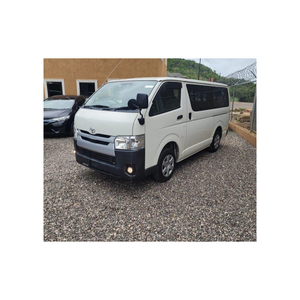 Toyota Hiace 2.5 Diésel 2021 Usada en Buen Estado, 16 Asientos, Minibús de Pasajeros Como Nuevo - Product Image 4