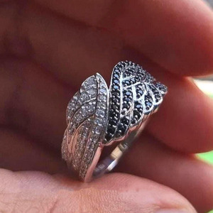 Bague de cocktail pour femme en argent sterling 925 avec diamant noir et motif ailes en moissanite, sertie pavé, bijoux de luxe pour soirée et hip-hop - Product Image 6