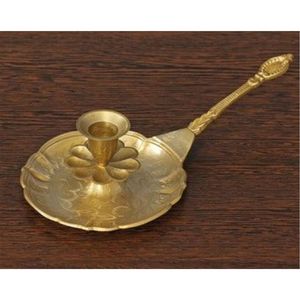 Support de bougie en fer doré avec anse en anneau, style minimaliste, pour bougies coniques, centre de table de mariage, plateau à bougies en forme de coquille métallique, vente en gros - Product Image 4
