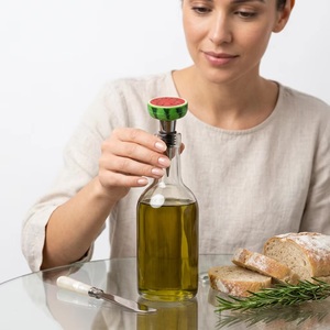Tapón de Botella de Aleación Fundida con Diseño de Sandía Ecológico y Cubierta Antipolvo para Vino - Product Image 3