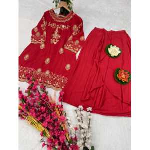 Ensemble haut-bas et Dupatta de créateur pour femmes - Product Image 2