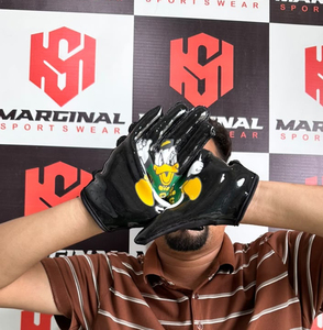 Guantes de Fútbol Americano Personalizados con Estampado de Pato, Color Negro, Ropa Deportiva, Guantes de Protección para las Manos, Guantes de Fútbol Americano con Estampado de Silicona - Product Image 5