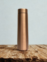 Bouteille d'eau portable vintage en cuivre écologique grande capacité 950 ml 32 oz pour la maison et l'extérieur