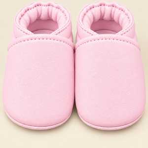 Chaussures pour bébé en cuir souple en gros, chaussures de berceau pour nouveau-né, chaussures pré-marche roses personnalisées, semelle confortable et flexible - Product Image 4