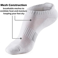 Vente en gros d'usine, chaussettes courtes pour hommes et femmes, noir, blanc, gris, trois couleurs, chaussettes de sport respirantes en maille, chaussettes de course, chaussettes de fitness