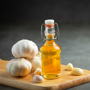 Huile d'ail |   Huile d'extrait d'ail pour l'exportation de produits nutraceutiques, pharmaceutiques, alimentaires et cosmétiques - Product Image 6