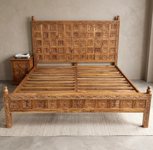 Meubles de chambre à coucher de luxe en teck massif sculpté à la main, lit king-size avec décor floral sculpté et table de chevet assortie - Product Image 3