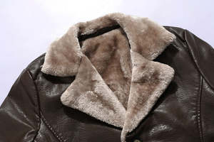 NESTA SPORTS Abrigo tipo gabardina de piel sintética para hombre, chaqueta larga con cuello de piel sintética gruesa y botones en negro y marrón - Product Image 6