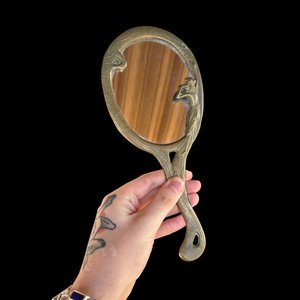 Antique <b>Gold</b> Handheld Vanity <b>Mirror</b> <b>Ornate</b> Figure Handle Vintage Makeup <b>Mirror</b> Decorative Dressing <b>Mirror</b> Classic Beauty <b>Mirror</b> - Product Image 4