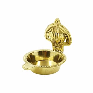 Lámpara de aceite Shankh Chakra Deepam Diya de latón, hecha a mano, tradicional, para Pooja, decoración del hogar, templo, festivales, regalos. - Product Image 5