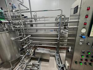 Machine de pasteurisation de jus en acier inoxydable, équipement de traitement de jus de fruits, système d'unités industrielles de pasteurisation de boissons - Product Image 4