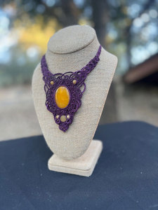 Collar con Colgante de Perla de Agua Dulce Plateada en Platino Morado Hecho a Mano, Joyería Bohemia Tribal con Cordón Ajustable - Product Image 3