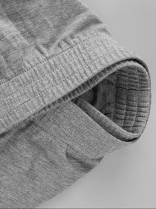 Boxers pour hommes - Tissu modal doux, haute élasticité et coupe ample, sous-vêtements gris clair uni pour un usage quotidien décontracté - Product Image 5