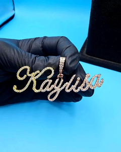 จี้ชื่อ Kaylisa ชุบทอง 18K ประดับเพชรโมอิสซาไนต์ทรงกลมเจียระไนแบบเหลี่ยม ดีไซน์ตัวอักษรหรูหราสีโรสโกลด์ ของขวัญสำหรับทุกเพศ - Product Image 6