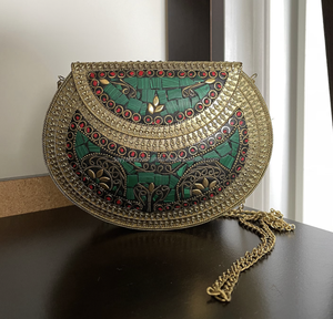 กระเป๋าคลัทช์โลหะแกะสลักลายทันสมัยสีดำเคลือบนิกเกิลสำหรับผู้หญิง รุ่นจากอินเดีย-ของขวัญงานแต่งงาน - Product Image 2