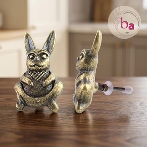 Poignées de meuble en laiton et fonte en forme de lapin, design moderne, pour cuisine, installation facile - Product Image 1