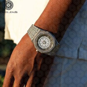 Reloj de Lujo para Hombre Charm Jewells, de Acero Inoxidable, Esfera Cuadrada, Bisel de Cristal Negro, Movimiento Mecánico Analógico, 40 mm, Resistente al Agua 10 Bar - Product Image 1