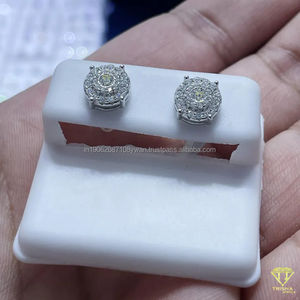 Ronda Halo Micro Pave Moissanite Crystal Stud Pendientes Plata Chapado en oro Rhinestone Halo Stud Pendientes - Product Image 3