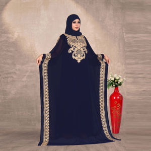 Caftán Modesto de Chifón Bordado para Eid y Ramadán, Vestido Diario Largo hasta el Suelo con Mangas de Diseño y Silueta Ligera Drapeada - Product Image 4