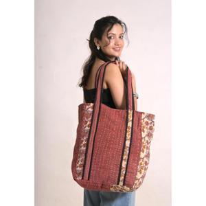 Bolso Tote de Algodón Kantha Vintage, Bolso de Hombro Boho Indio Hecho a Mano, Bolso Tote Reutilizable con Estampado Floral - Product Image 4