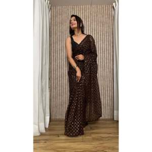 Sari de créateur entièrement orné de sequins pour les fêtes et les robes de cocktail - Product Image 2