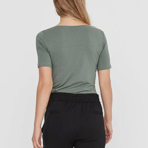 T-shirt Femme Slim Fit à Manches Courtes Col Rond Couleur Unie Tricoté Décontracté Toutes Saisons Vert Design Tendance Prix Usine B2B - Product Image 5