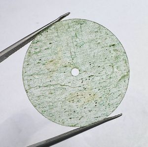 A K Gems Dial-18 Nh35 Movement Natural Green Aventurine Stone สีเขียว/ขาว ขนาด 28.50 มม. หนา 1 มม. สำหรับทำนาฬิกาแบบคลาสสิกสุดหรู - Product Image 1